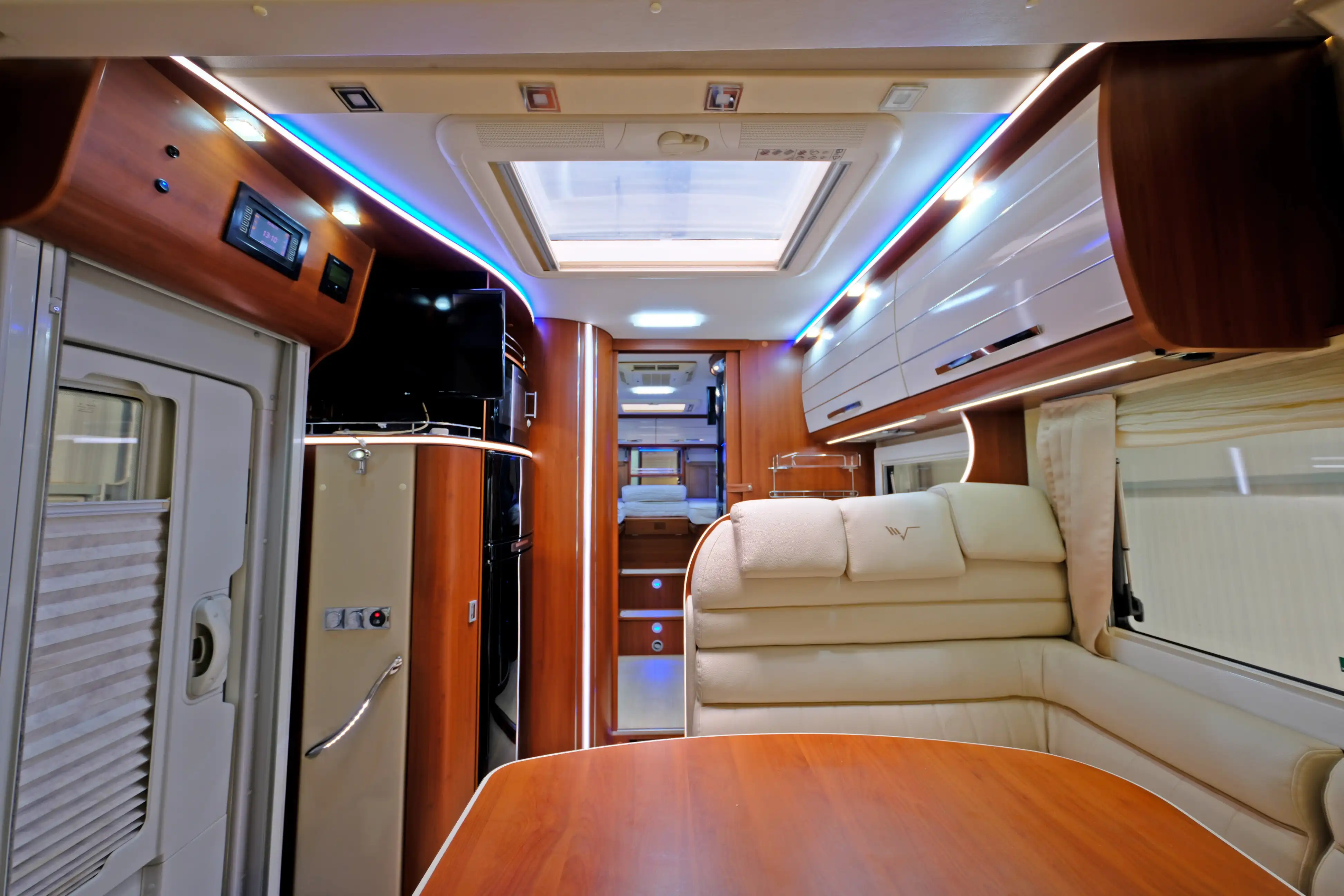 MOBILVETTA Design K-Yacht 85 